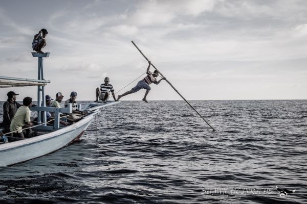Manta ray fishing